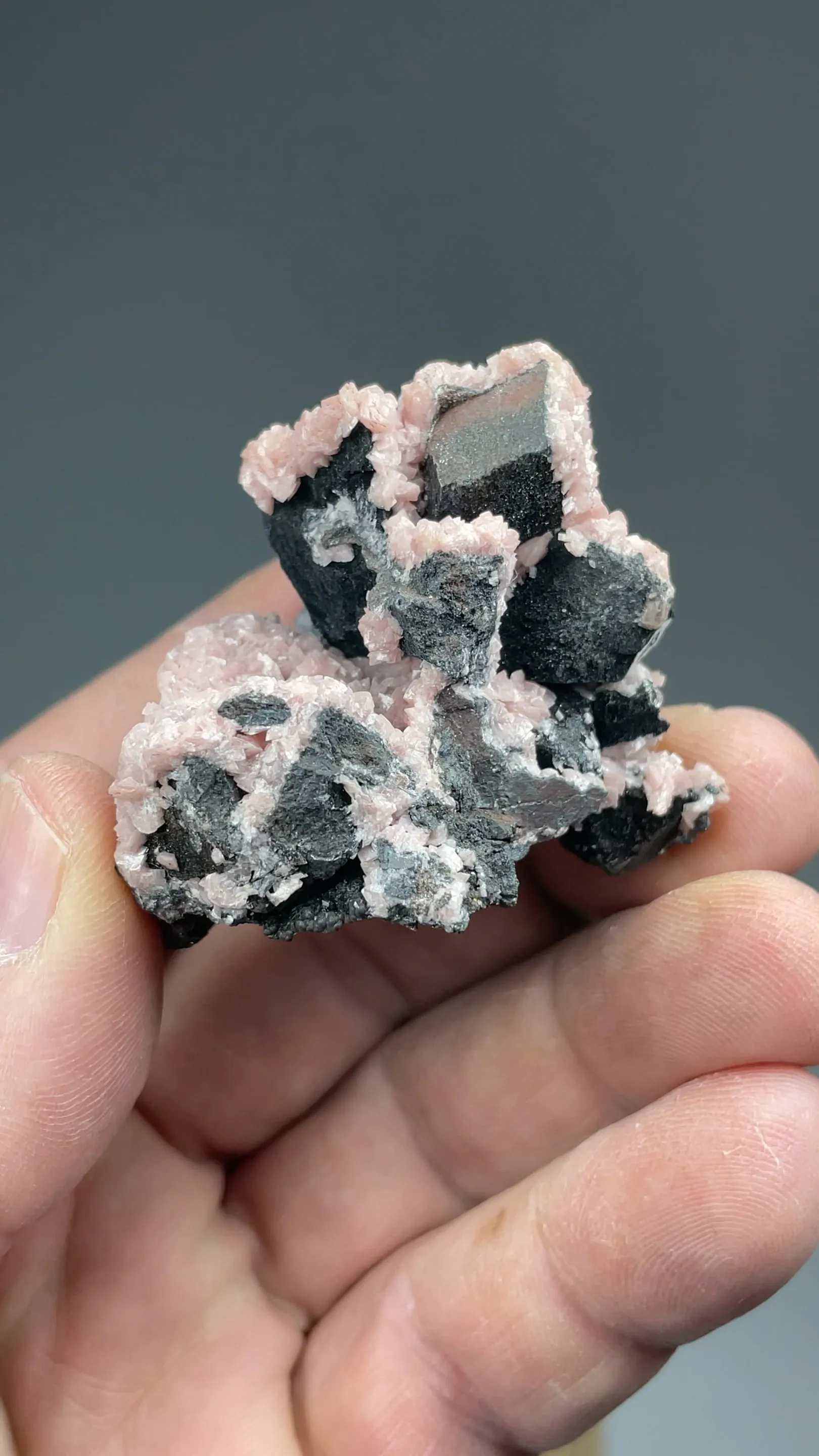 Rhodochrosite - image 2