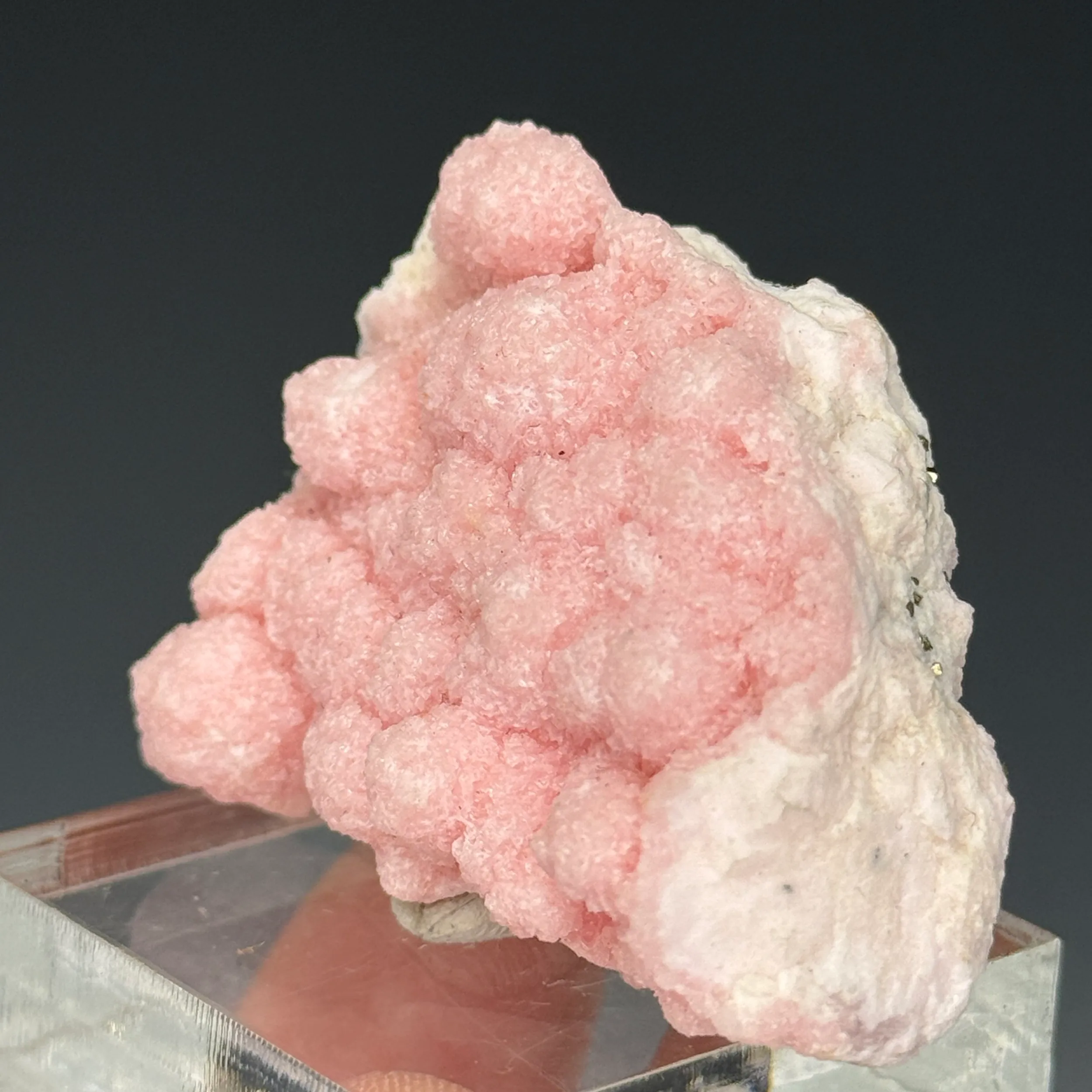 Rhodochrosite - image 3