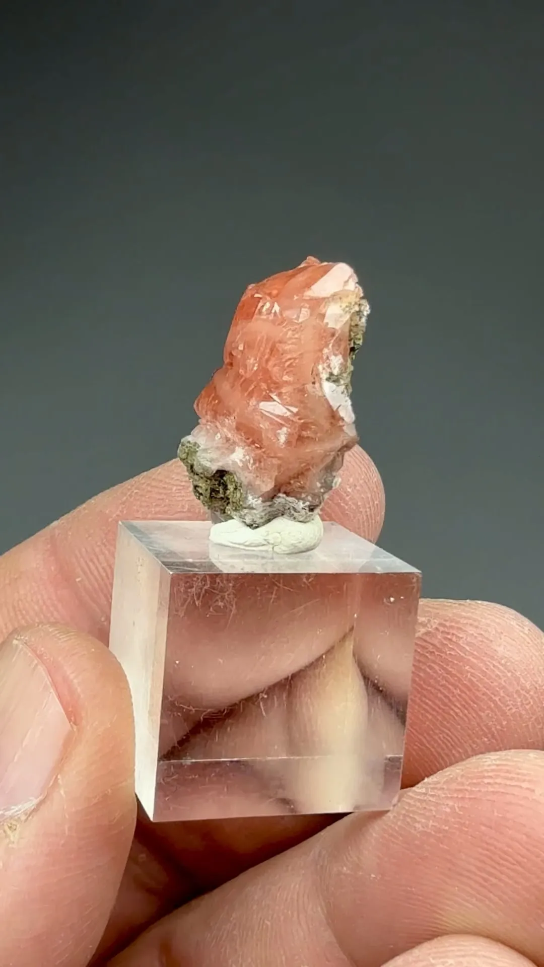 Rhodochrosite - image 2
