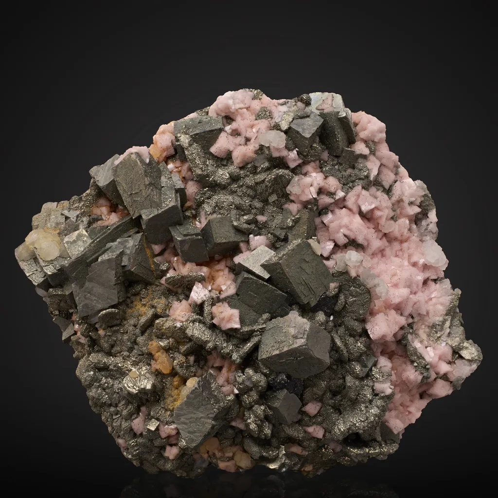 Rhodochrosite, Arsenopyrite
