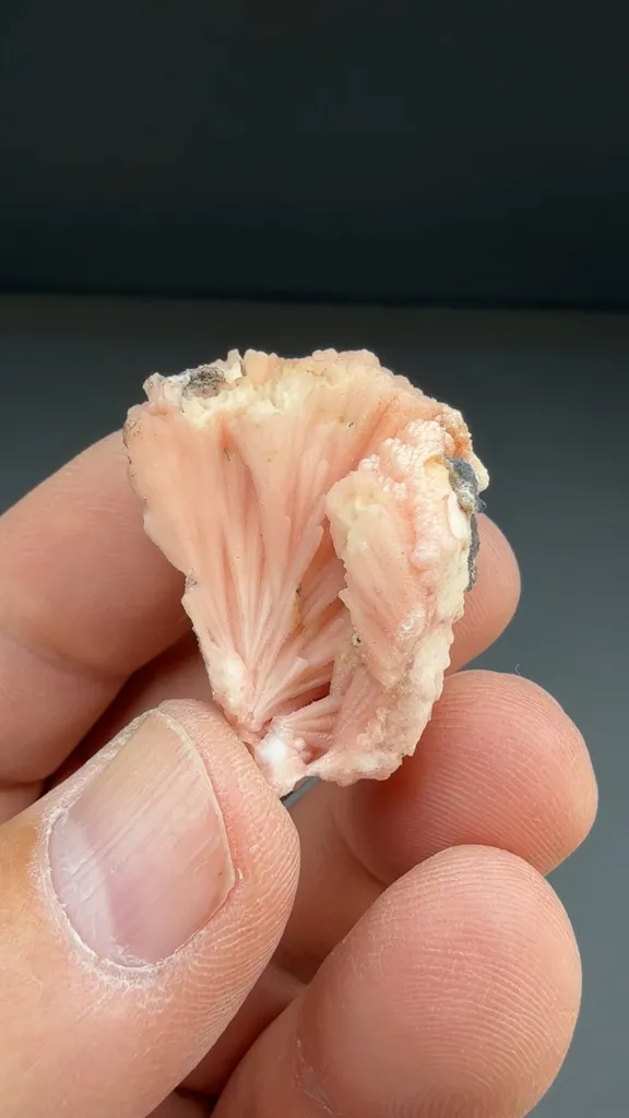Rhodochrosite image