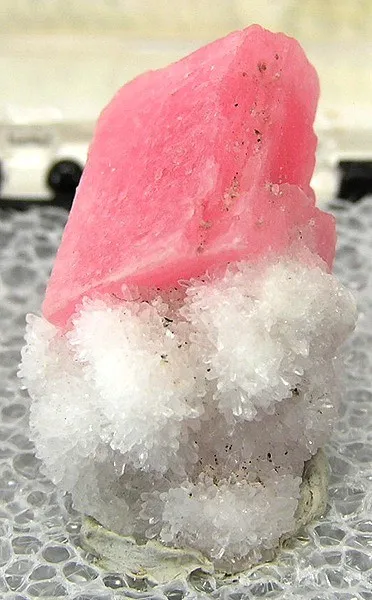 Rhodochrosite image