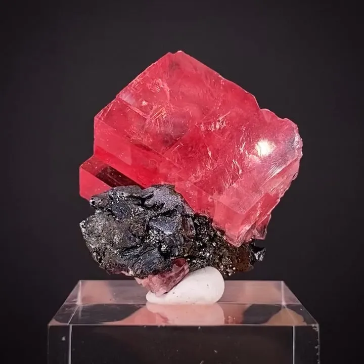 Rhodochrosite image