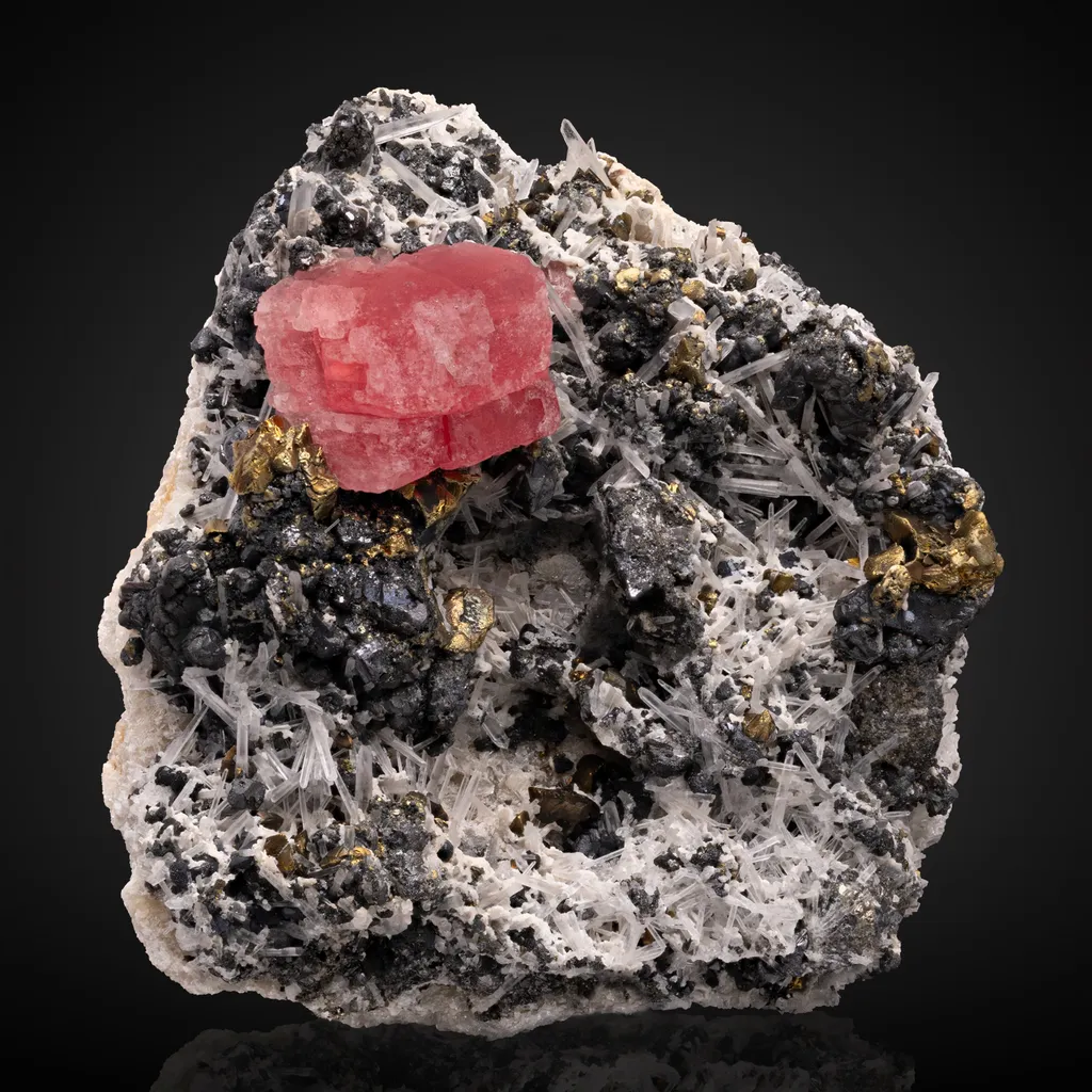 Rhodochrosite, Chalcopyrite, Sphalerite, Tetrahedrite image