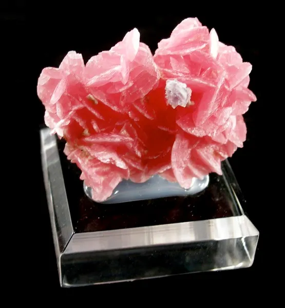 Rhodochrosite, Fluorite image