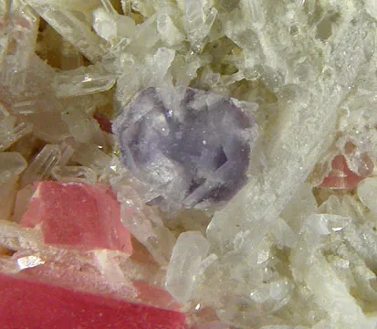 Rhodochrosite, Fluorite, Quartz - image 3