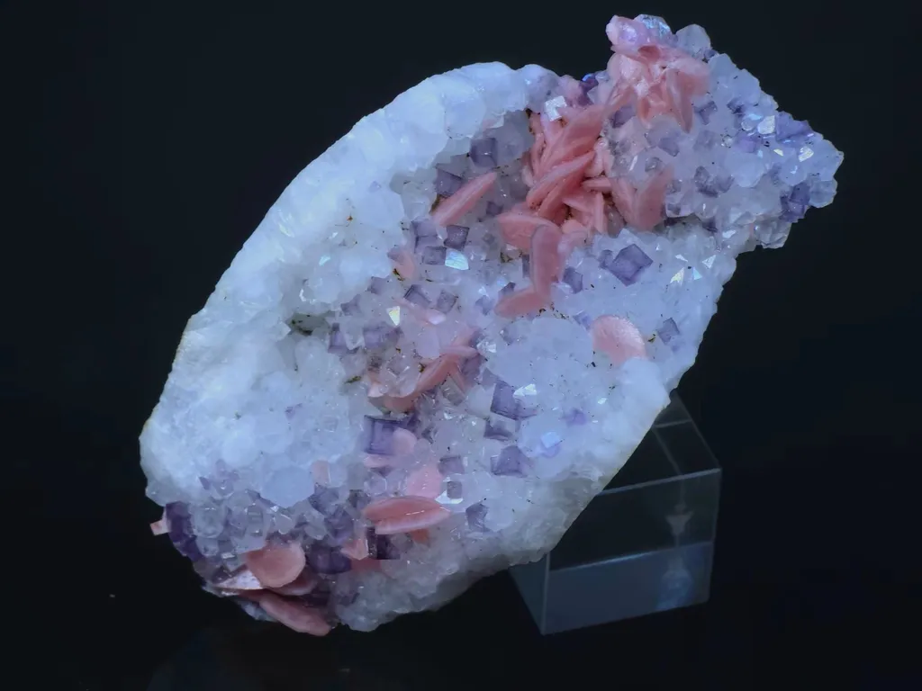 Rhodochrosite from China, Guangxi image