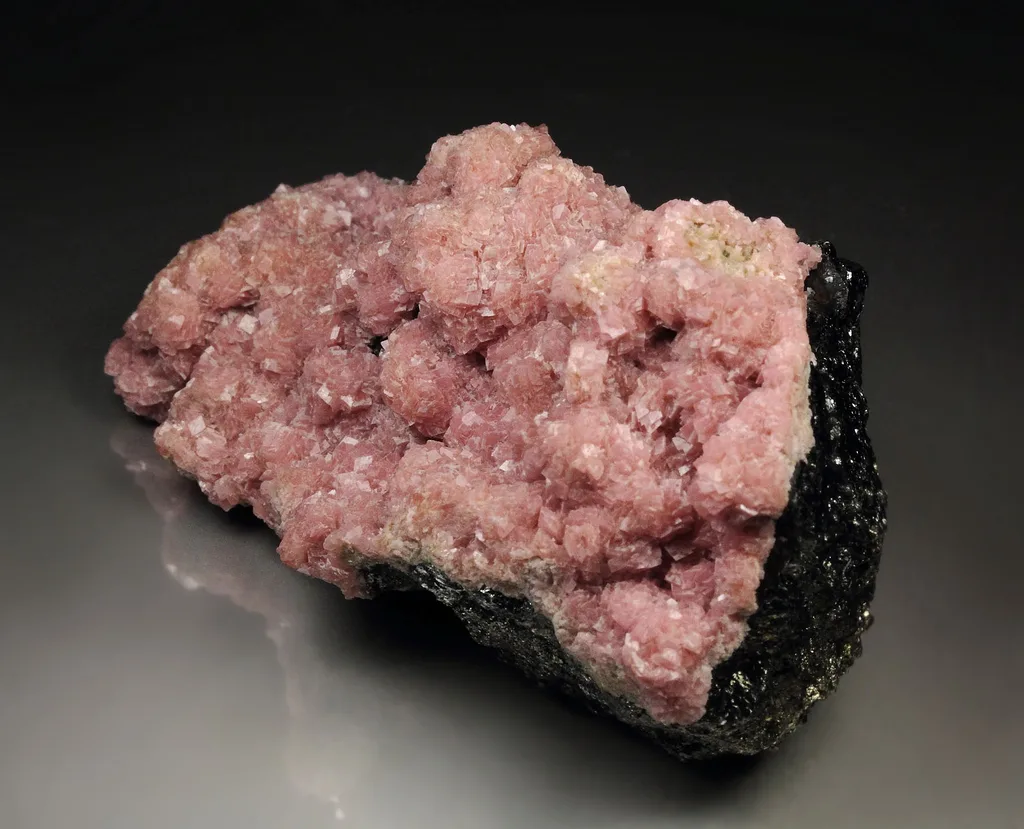 Rhodochrosite from Huarón mine, Huarón mining district, Huayllay District, Pasco, Peru - image 4