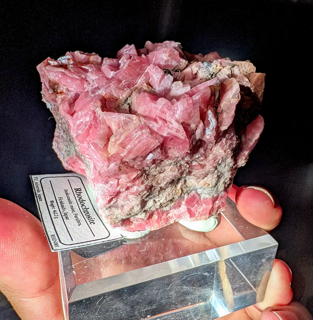 Rhodochrosite from Inakuraishi Mine, Hokkaido, Japan – 462g image