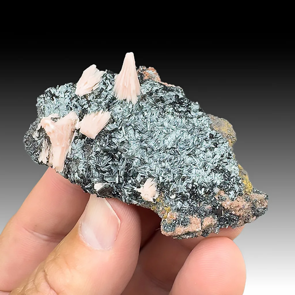 Rhodochrosite from Montreal Mine, Michigan, USA - image 1