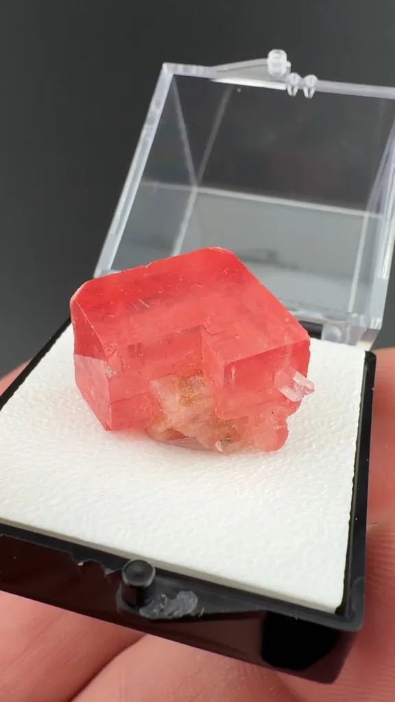 Rhodochrosite from Pasto Bueno, Ancash, Peru - image 2