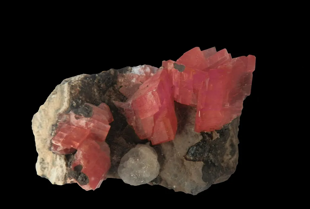 Rhodochrosite from Peru, Ancash, Pachapaqui mining district, Pachapaqui
