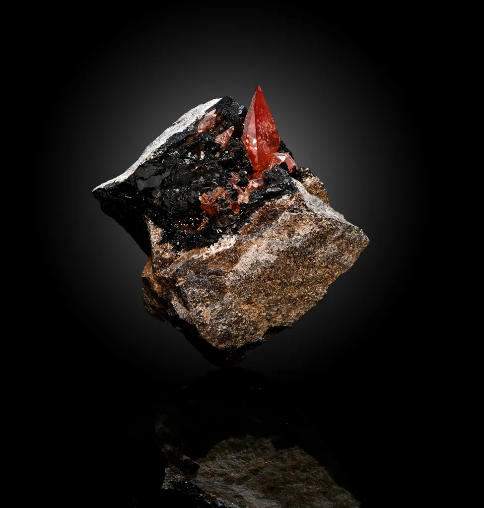 Rhodochrosite from Peru, Lima, Uchucchacua Mine image