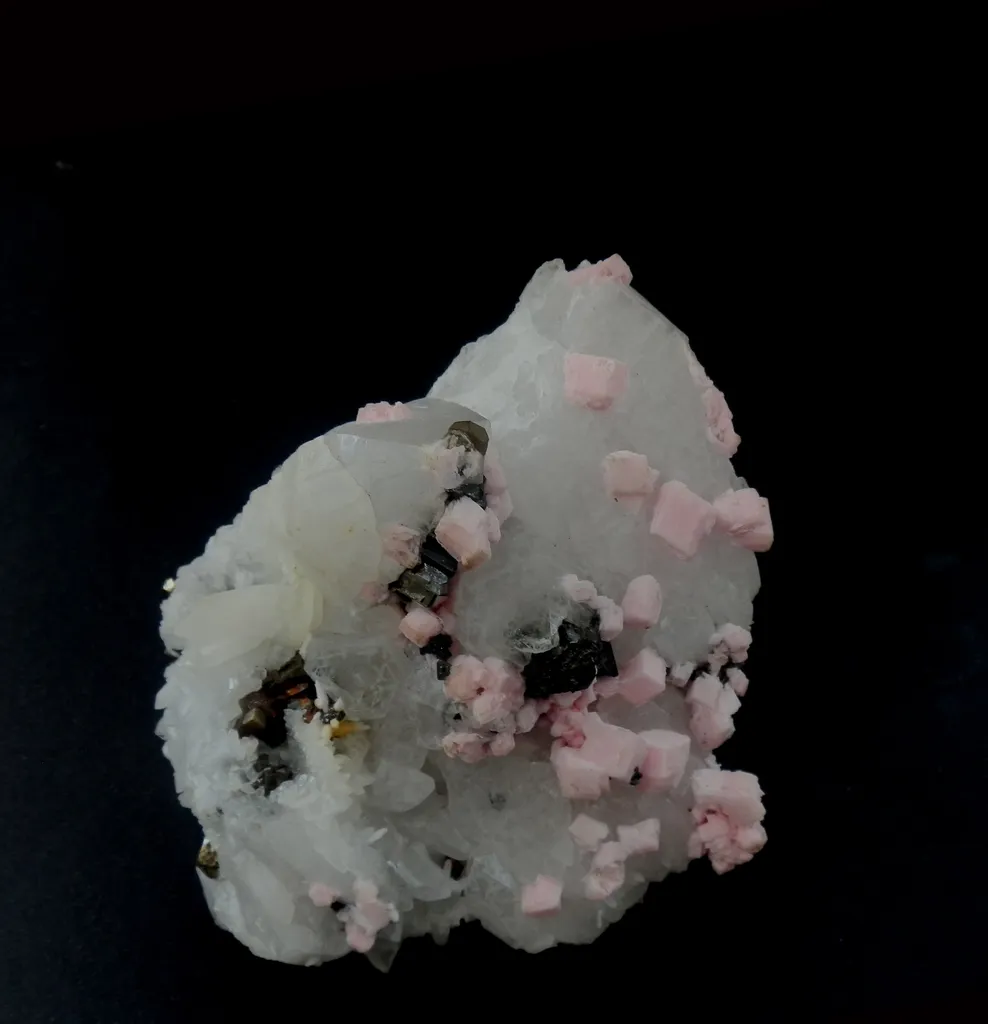 Rhodochrosite from Romania, Maramureș County, Cavnic, Boldut Mine