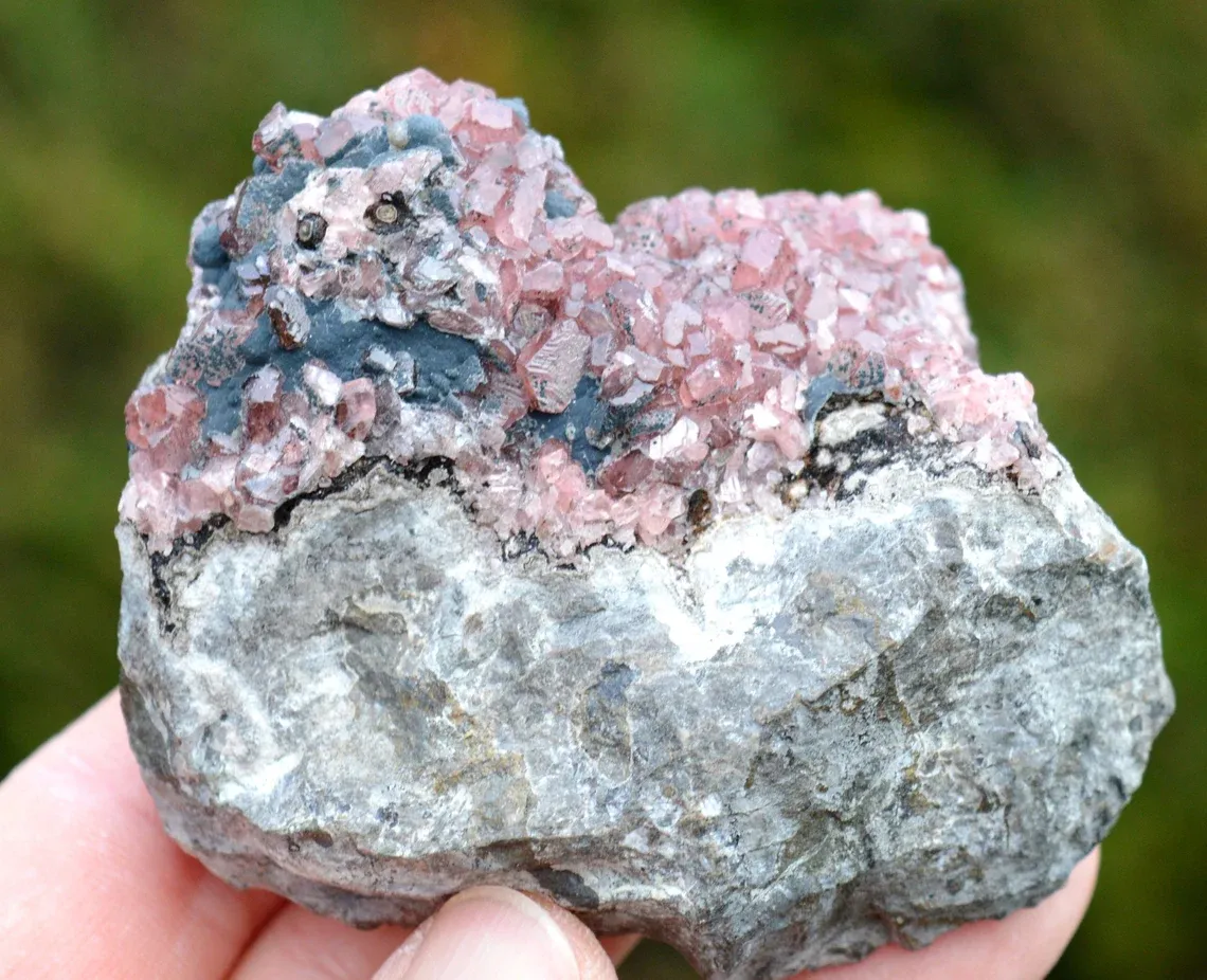 Rhodochrosite & Goethite 372 grams - Uchucchacua Mine, Oyon Province, Lima, Peru - image 2
