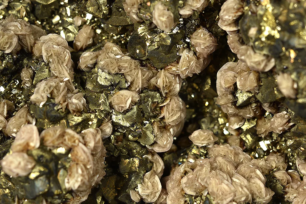 Rhodochrosite on Chalcopyrite - image 3