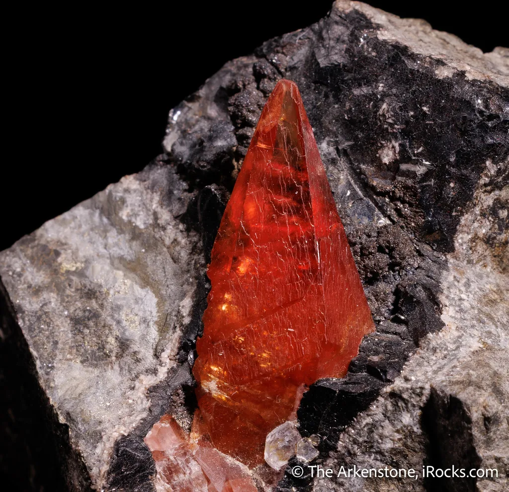 Rhodochrosite on Goethite image