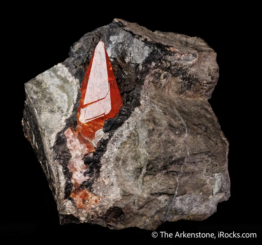 Rhodochrosite on Goethite - image 5
