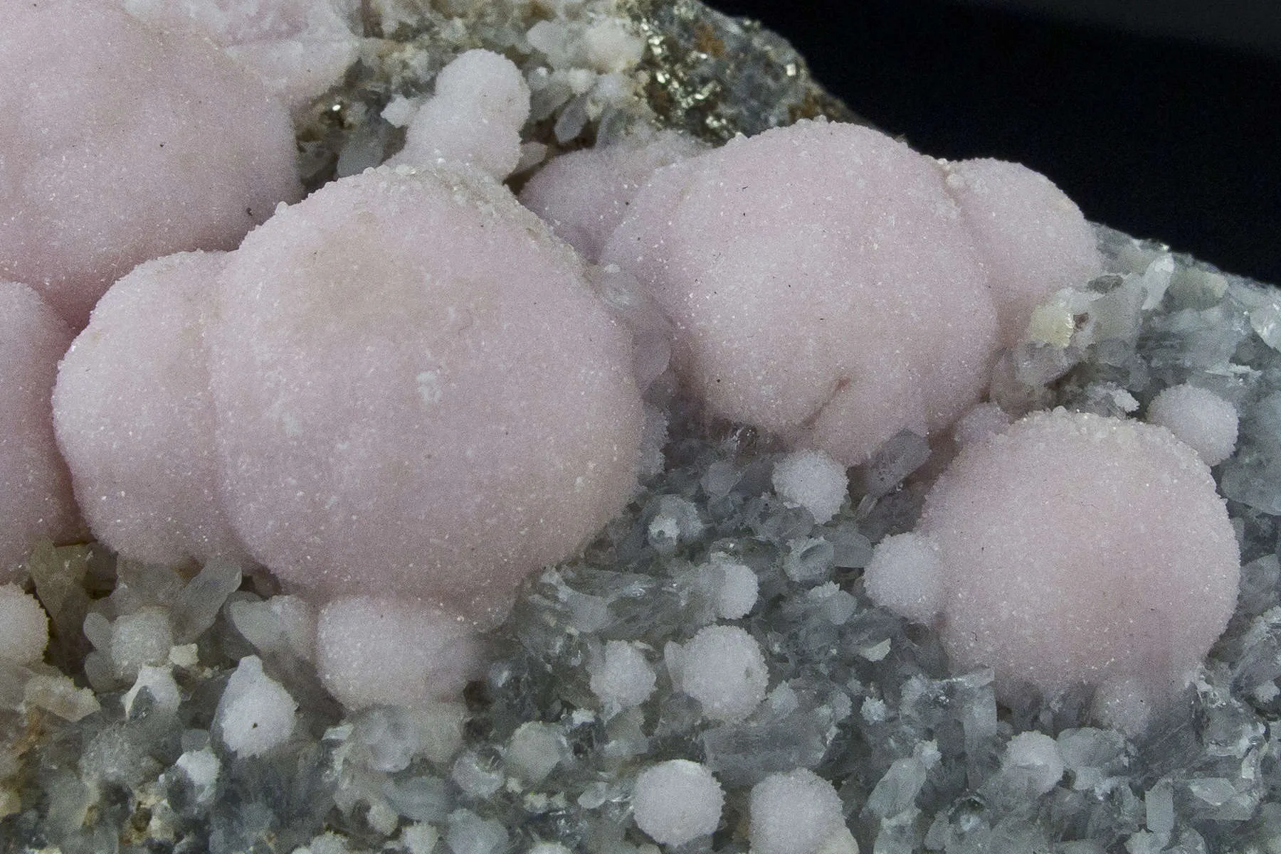 Rhodochrosite on Quartz - image 3