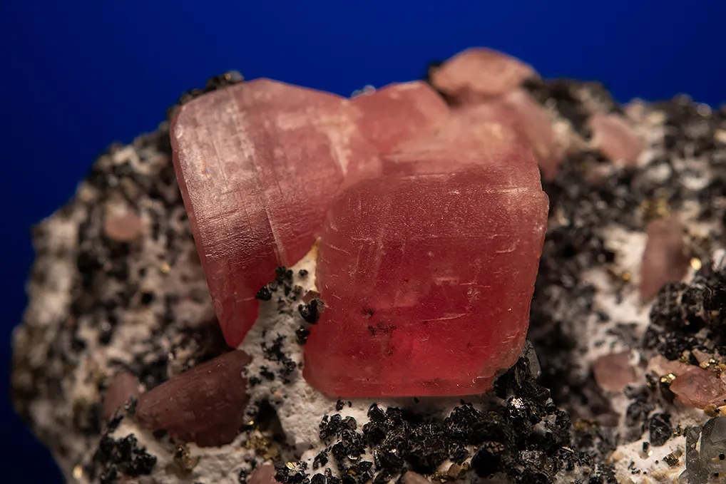 Rhodochrosite on Sphalerite - image 2