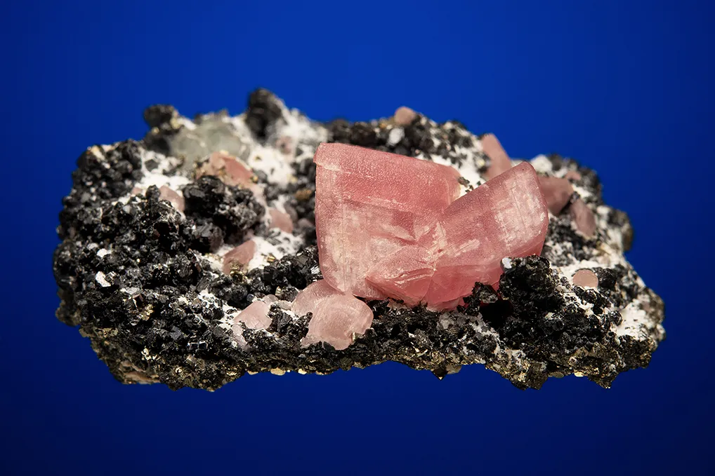 Rhodochrosite on Sphalerite - image 4