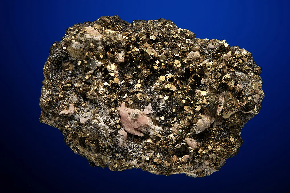 Rhodochrosite on Sphalerite - image 3