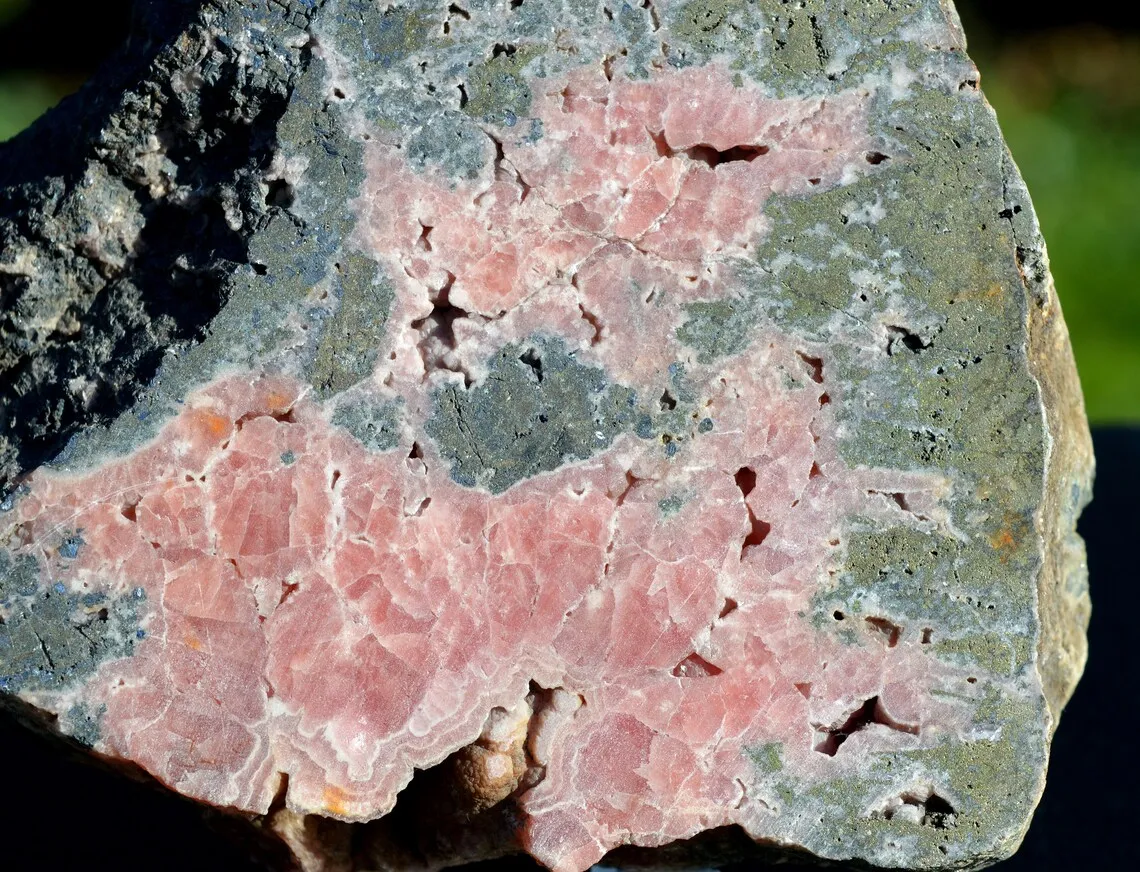 Rhodochrosite & pyrite 1026 grams - Manuelita Mine, Morococha District, Yauli Province, Junín, Peru - image 5