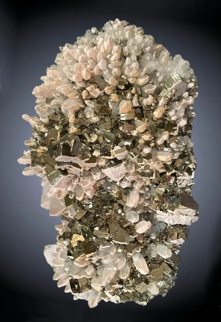 Rhodochrosite, Pyrite, Quartz image