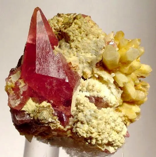 Rhodochrosite, Quartz image