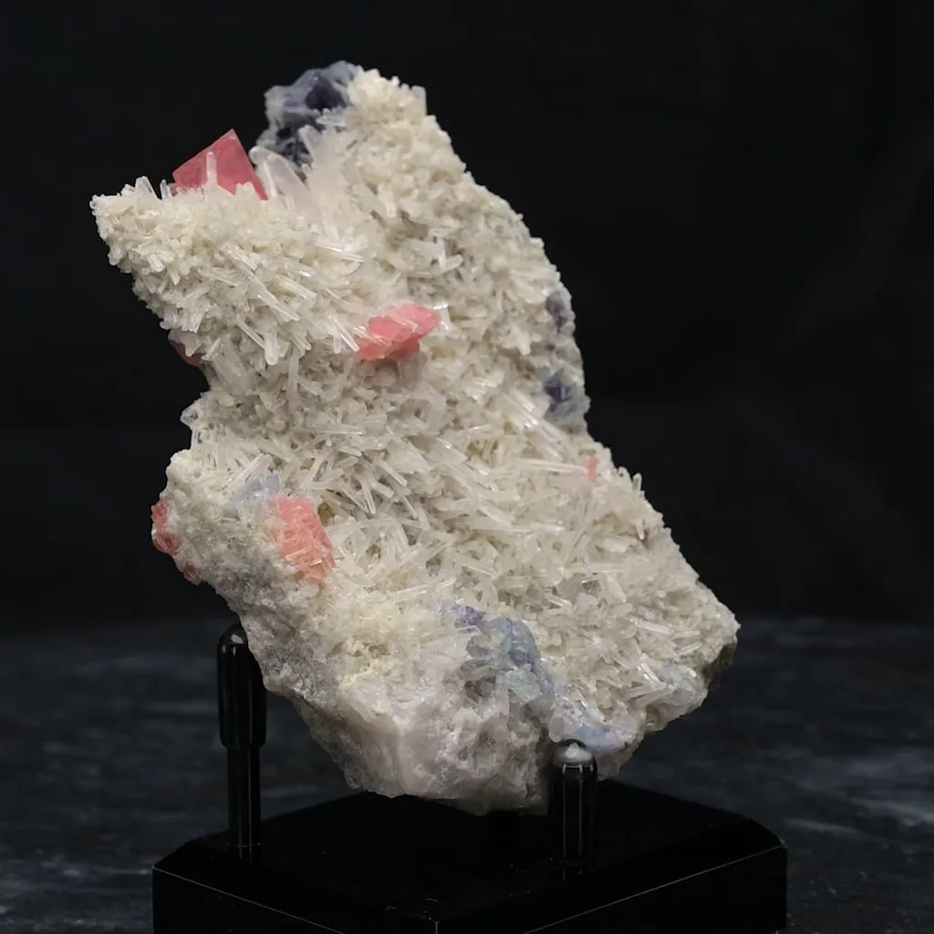 Rhodochrosite, Quartz, Fluorite - image 2