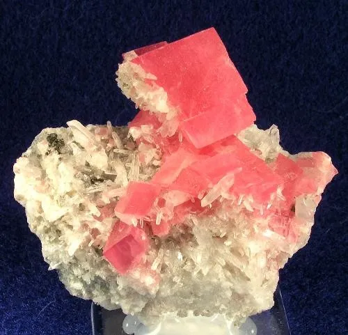 Rhodochrosite, Quartz, Tetrahedrite image