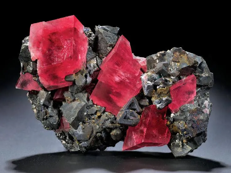 Rhodochrosite, Tetrahedrite image