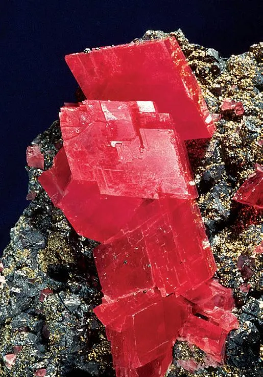 Rhodochrosite, Tetrahedrite, Chalcopyrite image
