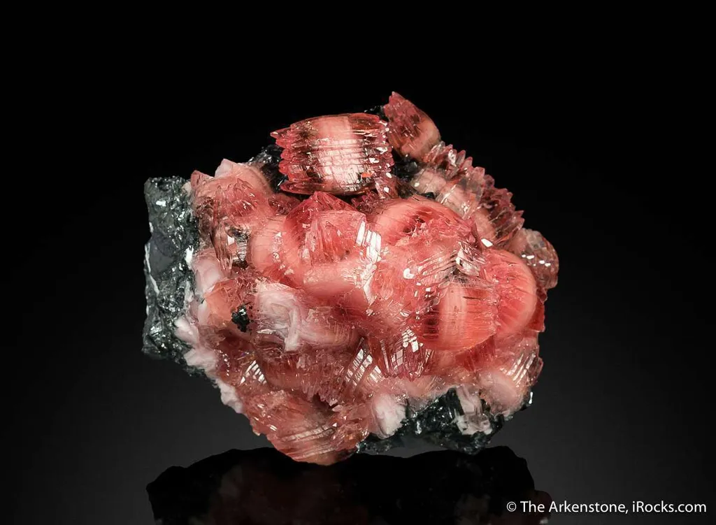 Rhodochrosite (wheat sheaves habit) image