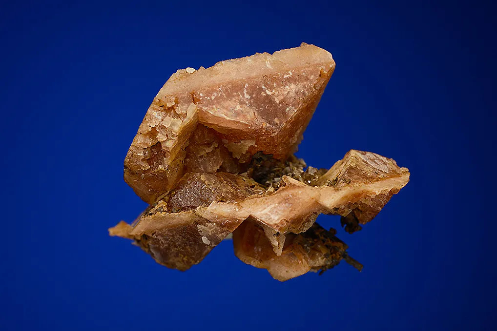 Rhodochrosite with Aegirine - image 2
