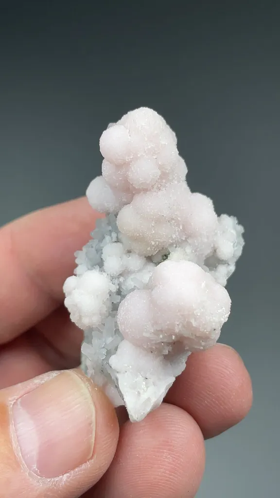Rhodochrosite with Calcite - image 2