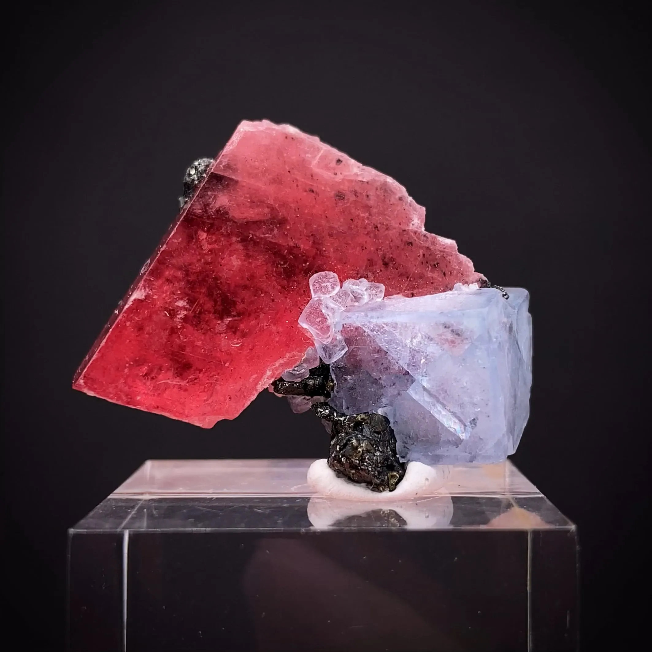 Rhodochrosite with Fluorite - image 2