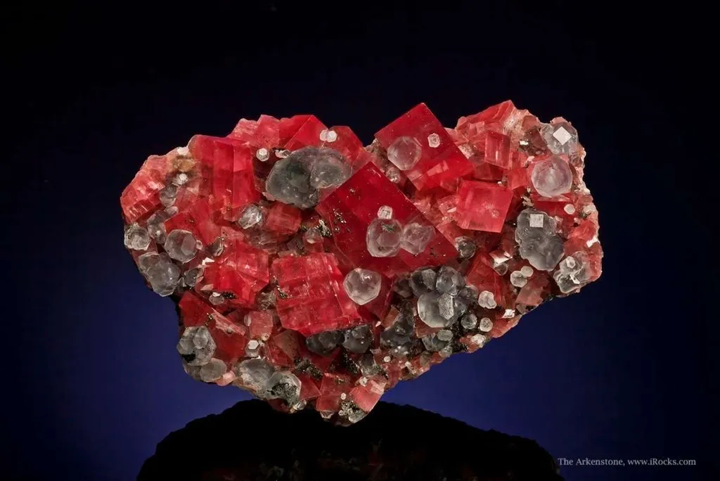 Rhodochrosite With Fluorite image