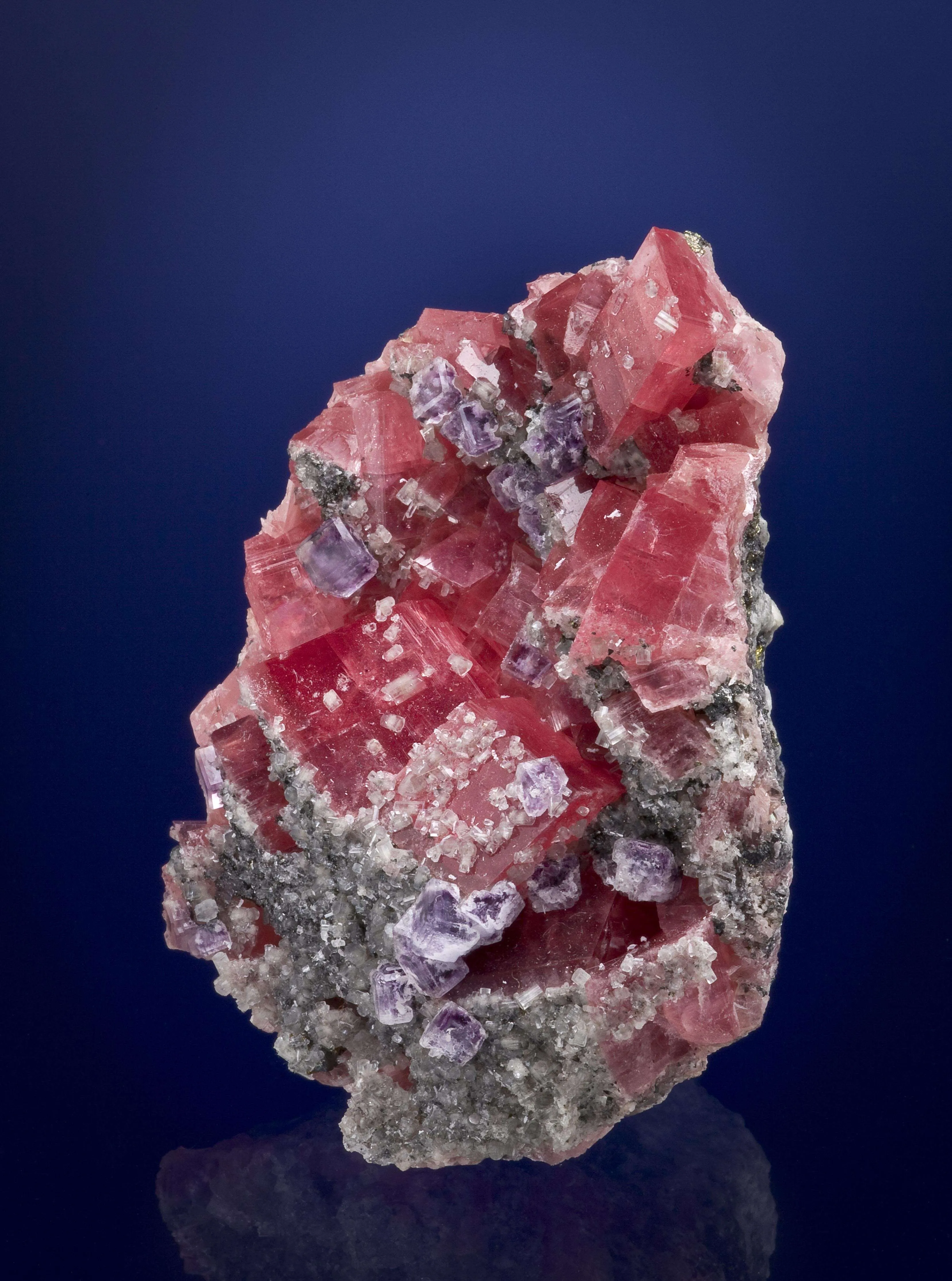 Rhodochrosite With Fluorite and Apatite - image 3