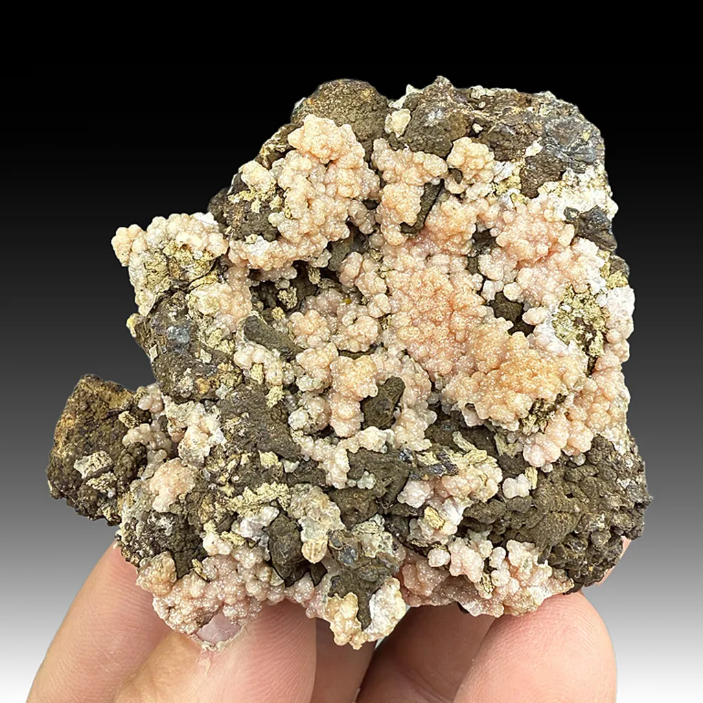 Rhodochrosite with Hisingerite-Neotocite image