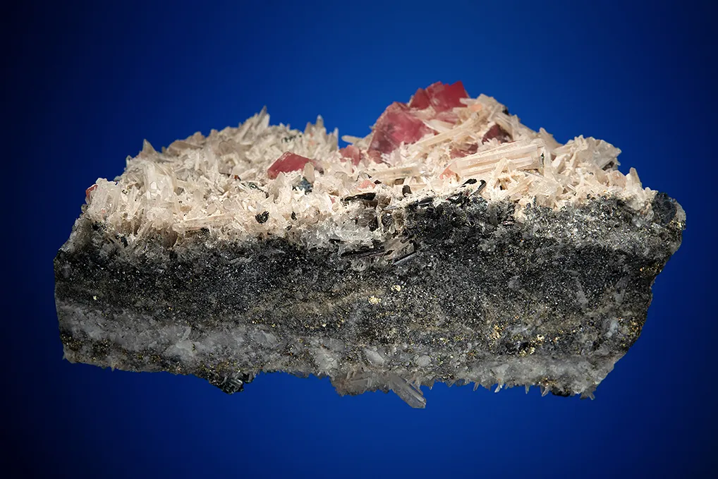 Rhodochrosite with Hübnerite and Quartz - image 5