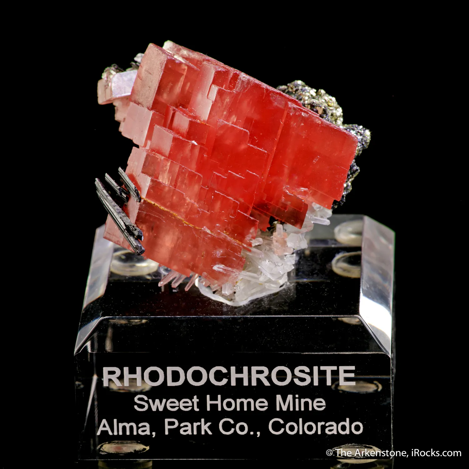 Rhodochrosite with Hubnerite, Quartz, Apatite - image 1