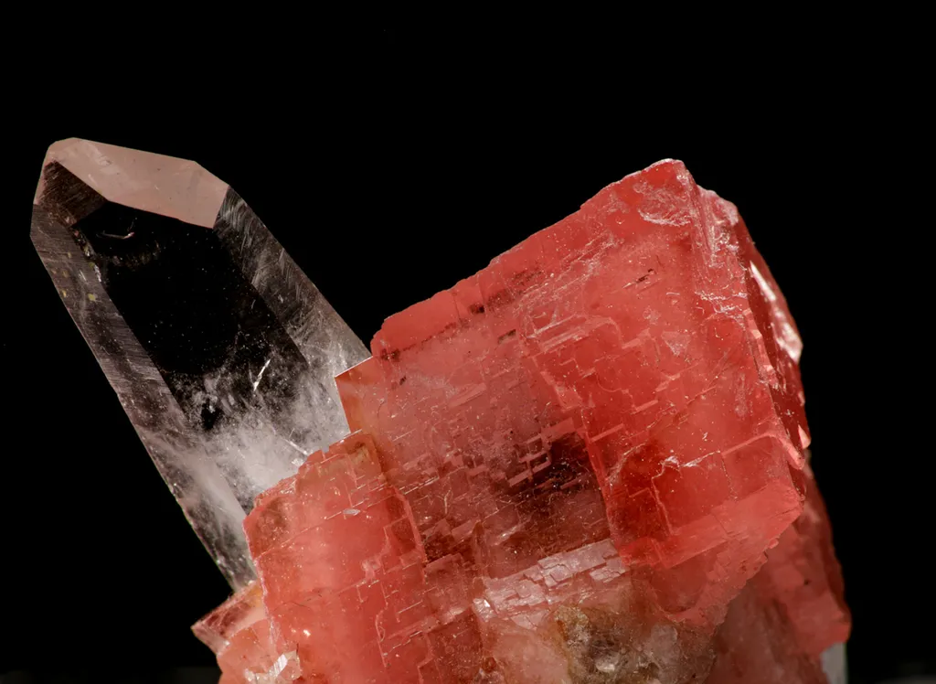 Rhodochrosite with Quartz image
