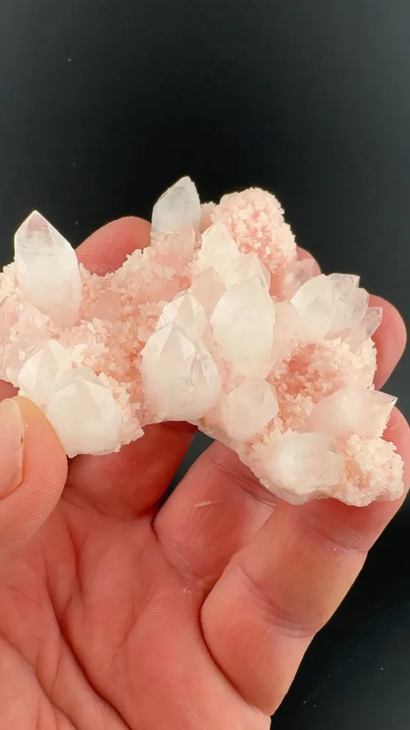 Rhodochrosite with Quartz image