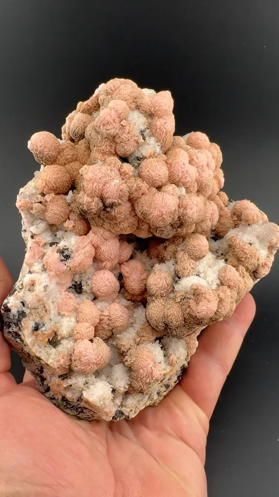 Rhodochrosite with Quartz image