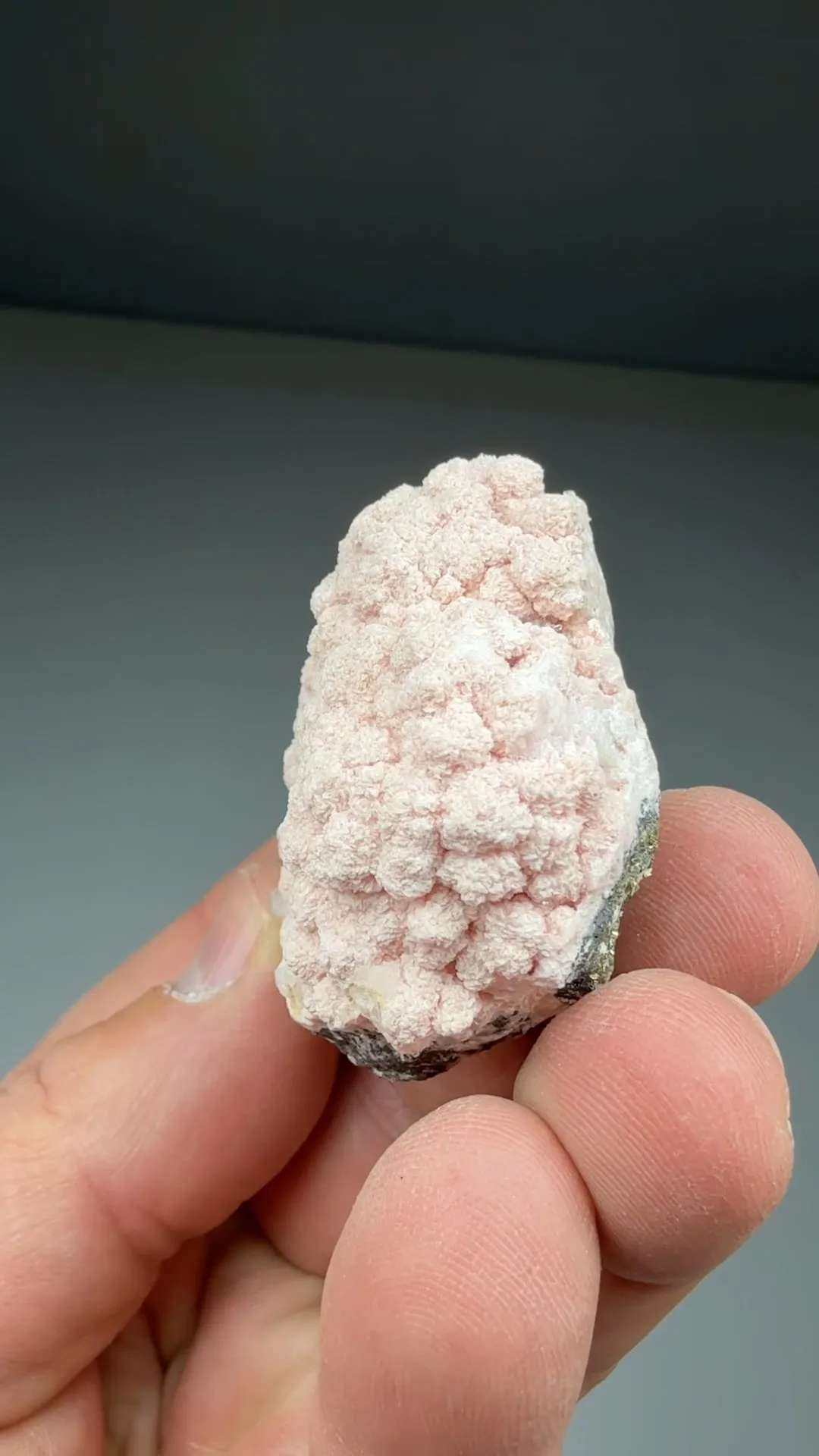 Rhodochrosite with Quartz - image 2