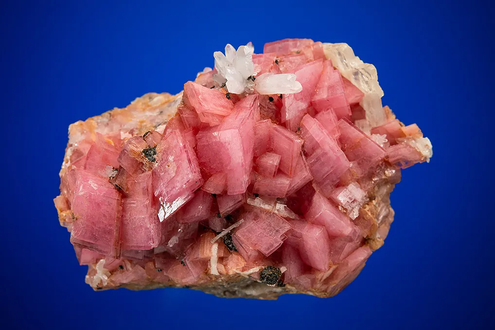 Rhodochrosite with Quartz and Barite image