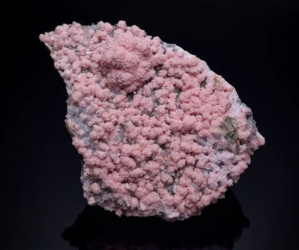 Rhodochrosite with quartz and stilbite image