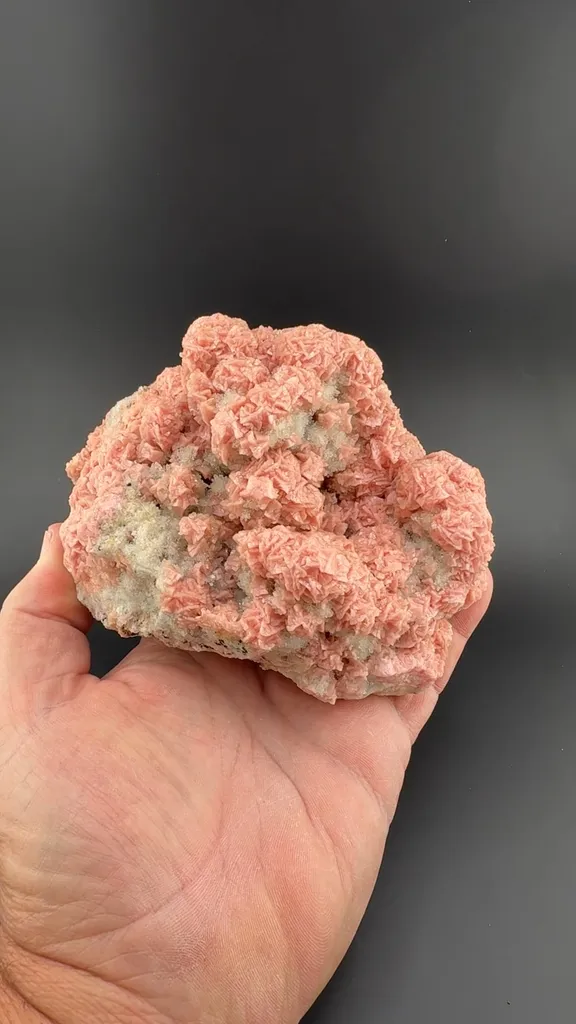 Rhodochrosite with Quartz image