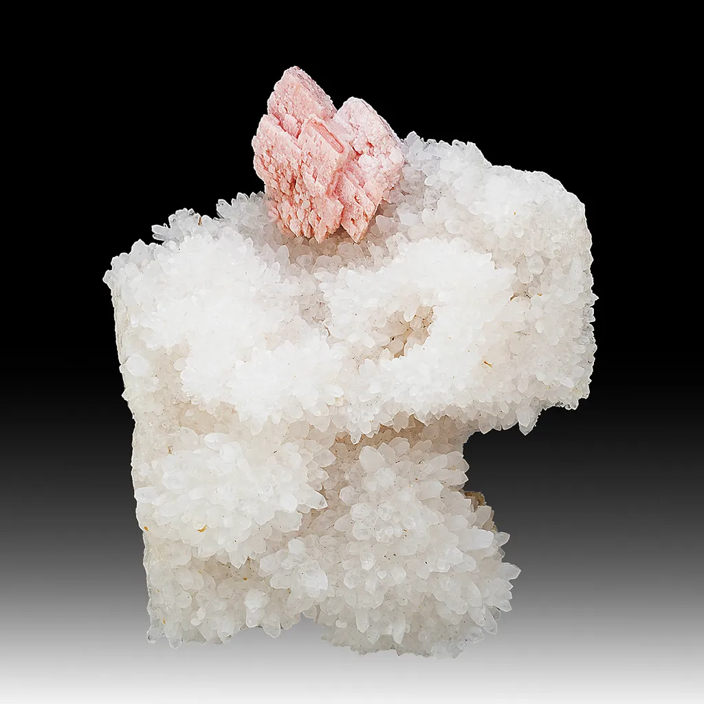 Rhodochrosite with Quartz image